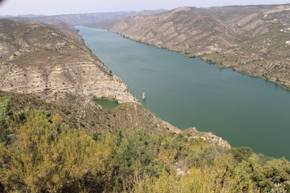Ebro Stausee von oben
